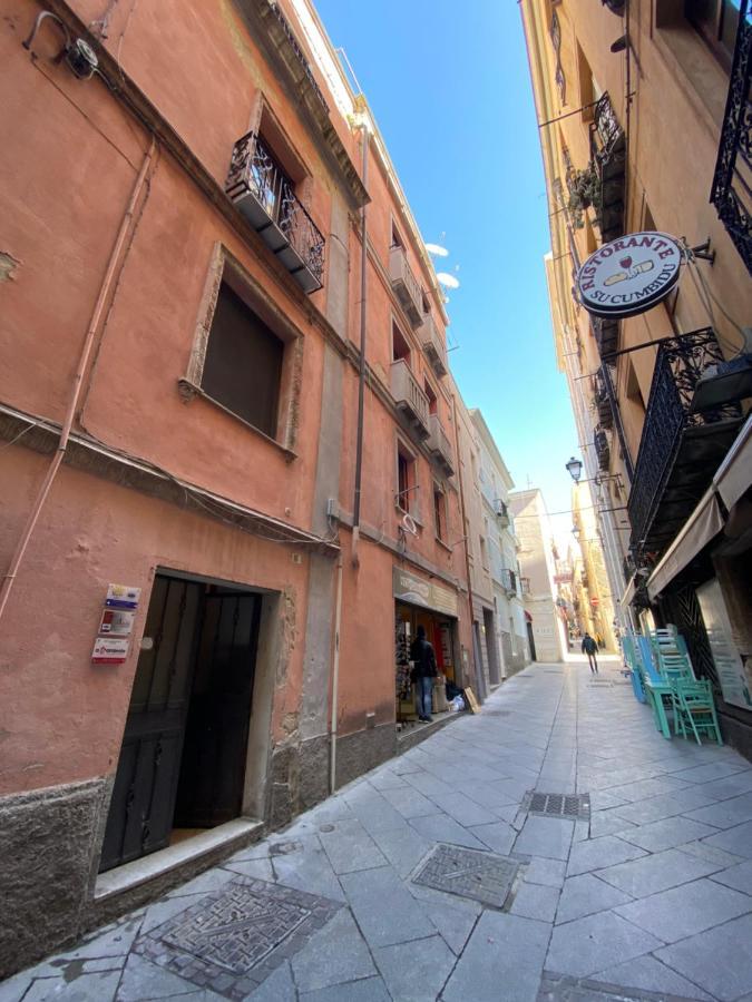 Casa Zinzuledda Cagliari Lägenhet Exteriör bild